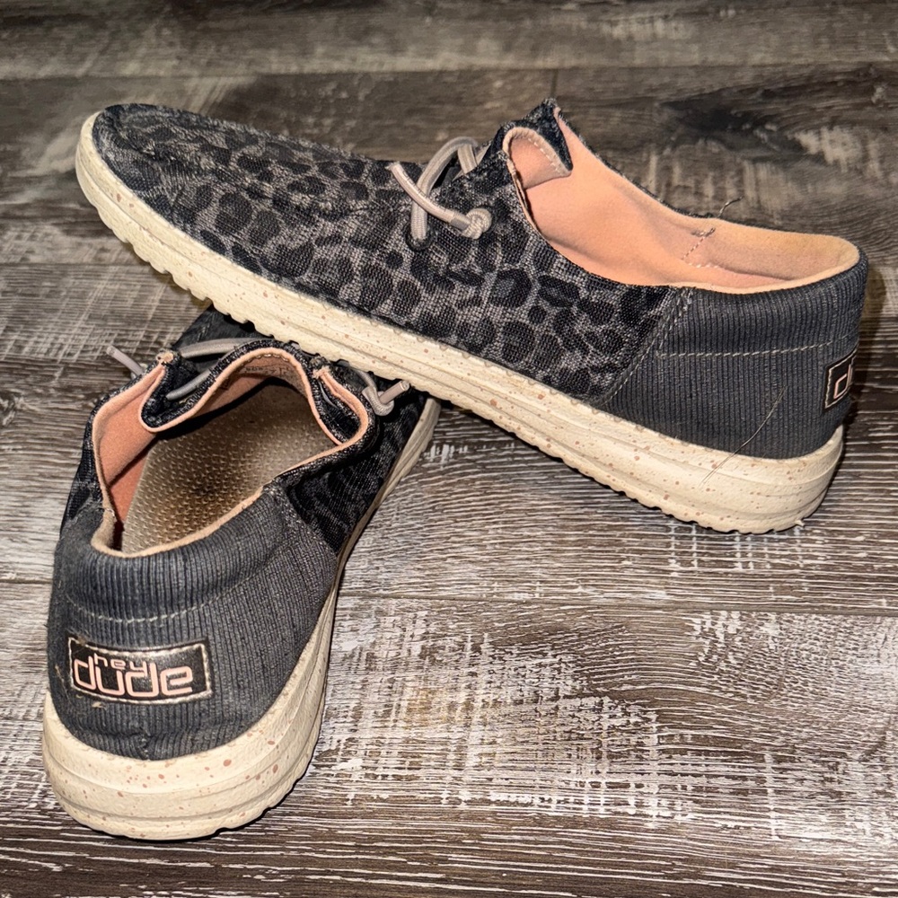 Hey Dude Black and Tan Patterned Shoes